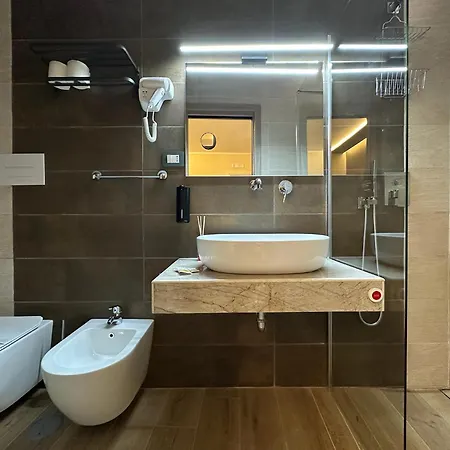 Al Vico Bedrooms 3* קרוטונה